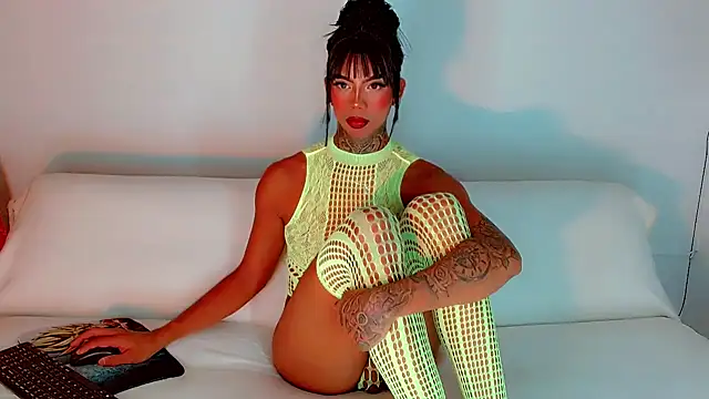 laura sweett120 online show from February 21, 10:48 pm