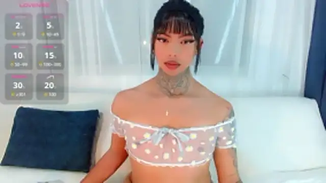 laura sweett120 online show from April 25, 4:59 am