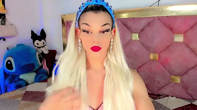 Snapshot of the-horus-girl chatting on December 9, 10:09 pm the-horus-girl online show from December 9, 10:09 pm