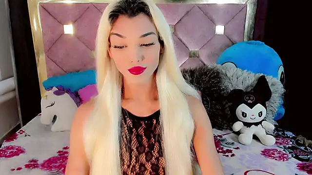 Snapshot of the-horus-girl chatting on January 1, 2:19 am the-horus-girl online show from January 1, 2:19 am