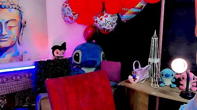 Snapshot of the-horus-girl chatting on March 5, 8:42 pm the-horus-girl online show from March 5, 8:42 pm