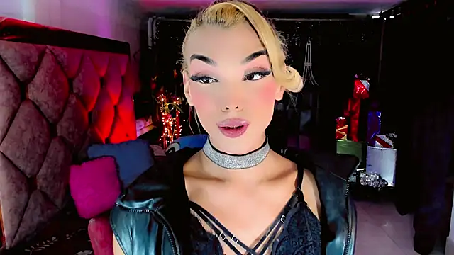 the-horus-girl online show from December 19, 10:06 pm