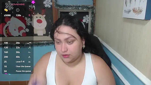 Snapshot of isaReyes chatting on January 2, 8:24 pm isaReyes online show from January 2, 8:24 pm