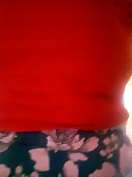 Snapshot of isaReyes chatting on October 12, 12:04 pm isaReyes online show from October 12, 12:04 pm