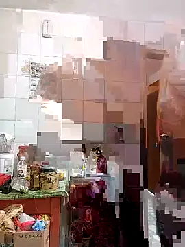 Snapshot of isaReyes chatting on October 14, 3:57 pm isaReyes online show from October 14, 3:57 pm