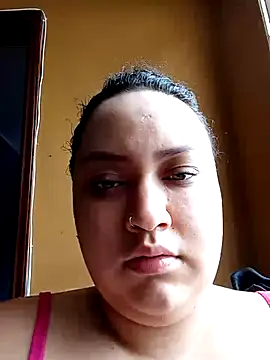 Snapshot of isaReyes chatting on October 20, 1:44 pm isaReyes online show from October 20, 1:44 pm