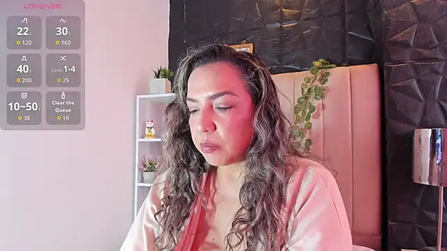 marie hss online show from November 19, 2:39 pm