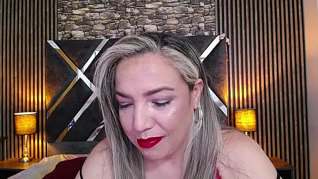 marie hss online show from April 10, 7:29 pm