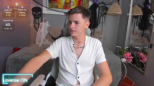 tossetrech online show from October 30, 3:19 am