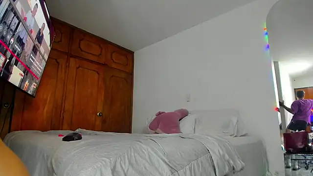 Jordyrodriiguez online show from February 20, 3:34 am