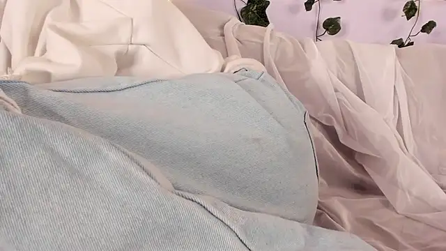 Snapshot of Natasha_Nasty2 chatting on January 4, 9:32 am Natasha Nasty2 online show from January 4, 9:32 am