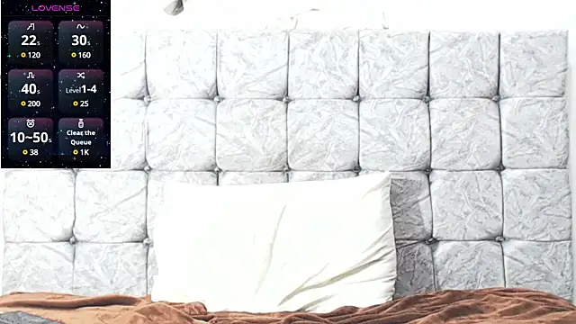 swimmer summer online show from December 17, 10:11 pm