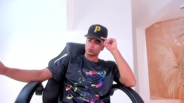 ANGEL NICOLAS online show from December 8, 2:49 am