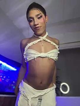 Emaa- online show from November 3, 11:04 pm