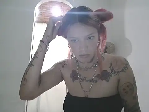 Snapshot of PhiliaShekinah1 chatting on December 4, 12:42 am PhiliaShekinah1 online show from December 4, 12:42 am