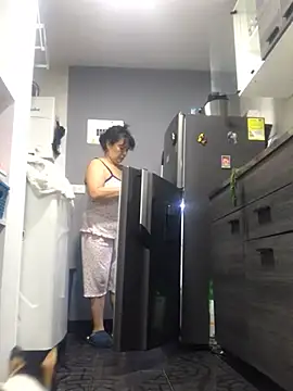 Sweeetness Milf online show from December 15, 12:07 am