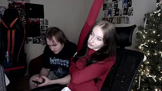 Snapshot of camcoupbang chatting on January 7, 10:41 pm camcoupbang online show from January 7, 10:41 pm