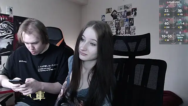 Snapshot of camcoupbang chatting on February 22, 6:06 am camcoupbang online show from February 22, 6:06 am