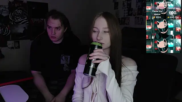 Snapshot of camcoupbang chatting on October 8, 11:46 pm camcoupbang online show from October 8, 11:46 pm