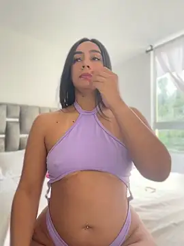 LauraCadwell online show from April 21, 1:06 pm