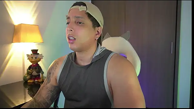 Snapshot of appolo_allen chatting on November 11, 5:07 am appolo allen online show from November 11, 5:07 am