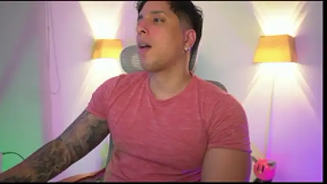 Snapshot of appolo_allen chatting on November 15, 3:26 am appolo allen online show from November 15, 3:26 am