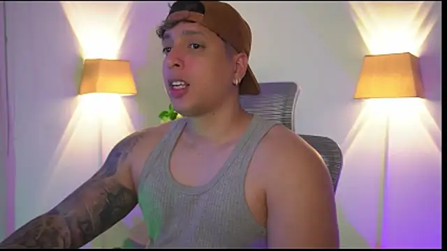 Snapshot of appolo_allen chatting on November 18, 3:45 am appolo allen online show from November 18, 3:45 am