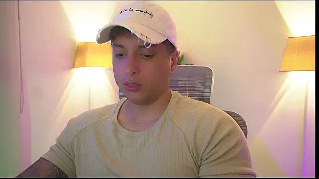 Snapshot of appolo_allen chatting on November 26, 3:29 am appolo allen online show from November 26, 3:29 am