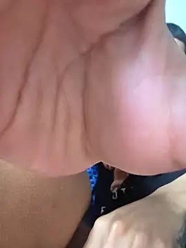 Snapshot of Yoko0381 chatting on September 29, 6:35 pm Yoko0381 online show from September 29, 6:35 pm