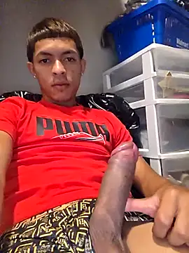 Snapshot of Yoko0381 chatting on November 10, 1:37 am Yoko0381 online show from November 10, 1:37 am