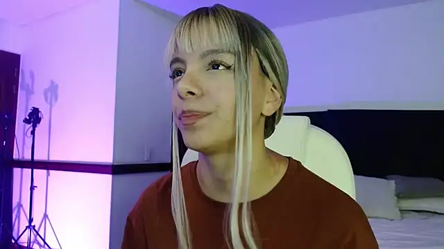 peyton golden1 online show from February 23, 3:04 am