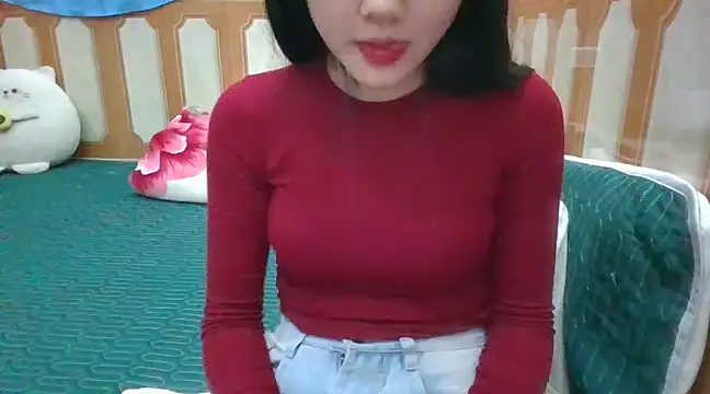 Snapshot of Yin-girl chatting on December 28, 2:21 pm Yin-girl online show from December 28, 2:21 pm