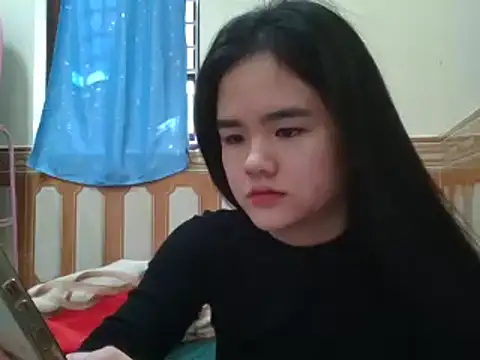 Snapshot of Yin-girl chatting on January 1, 5:01 am Yin-girl online show from January 1, 5:01 am