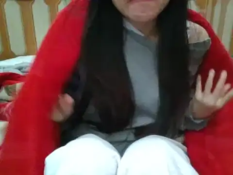 Snapshot of Yin-girl chatting on January 12, 8:25 am Yin-girl online show from January 12, 8:25 am