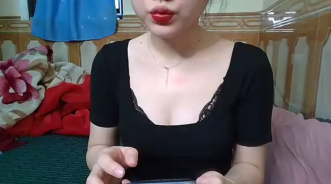 Snapshot of Yin-girl chatting on March 14, 3:04 am Yin-girl online show from March 14, 3:04 am