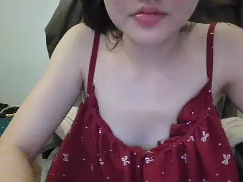 Snapshot of Yin-girl chatting on September 15, 5:57 pm Yin-girl online show from September 15, 5:57 pm