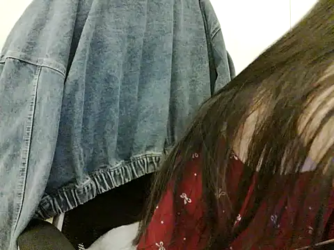 Snapshot of Yin-girl chatting on October 23, 7:01 pm Yin-girl online show from October 23, 7:01 pm