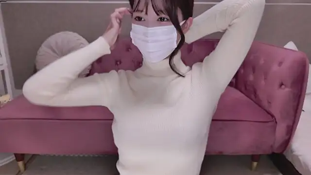 Snapshot of TsukasaSakai chatting on December 16, 2:49 pm TsukasaSakai online show from December 16, 2:49 pm