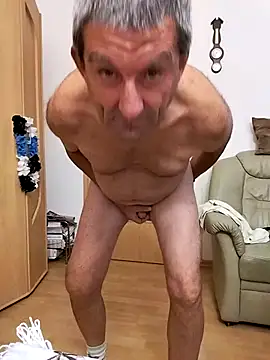 Lutzi1 online show from October 4, 7:12 pm