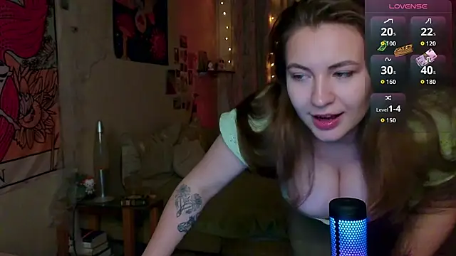 Snapshot of LisaCase chatting on October 24, 5:09 pm LisaCase online show from October 24, 5:09 pm