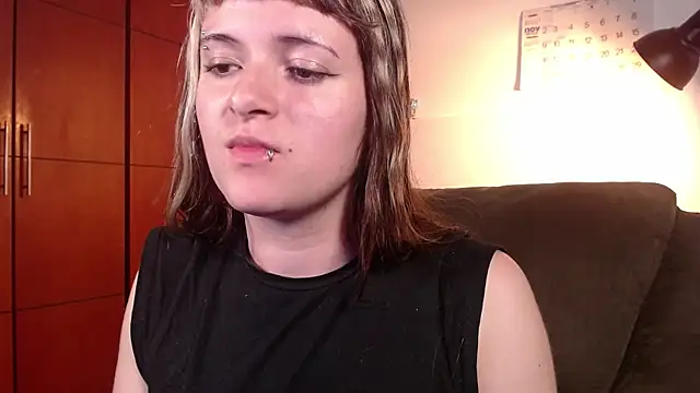 NEXT DOOR GIRL  online show from November 6, 10:21 pm