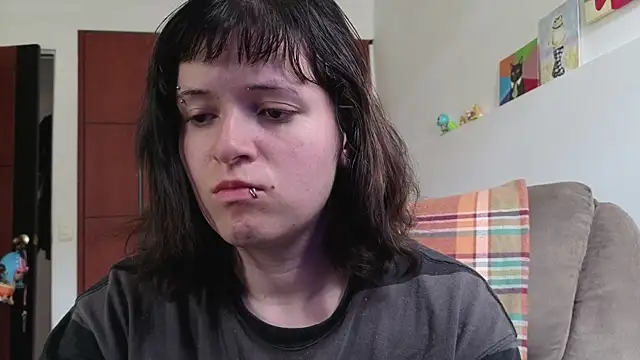 Snapshot of NEXT_DOOR_GIRL_ chatting on May 17, 1:40 pm NEXT DOOR GIRL online show from May 17, 1:40 pm
