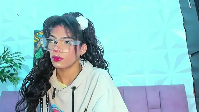 Briyit Doll online show from February 15, 3:31 am