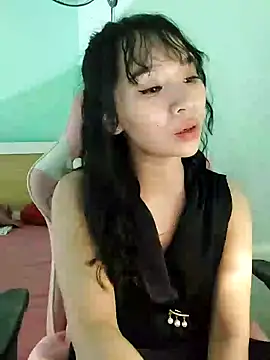 Snapshot of Yinzing_502 chatting on January 2, 3:40 pm Yinzing 502 online show from January 2, 3:40 pm