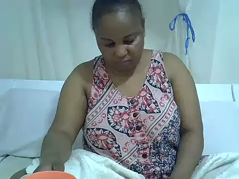 browndolly12 online show from April 21, 9:26 am