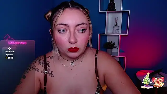 miaawild online show from December 20, 8:12 pm