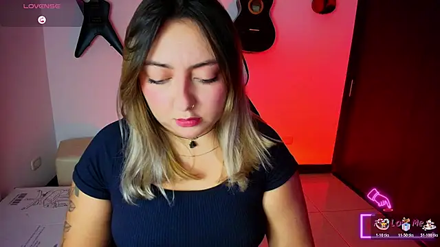 miaawild online show from November 14, 10:40 pm