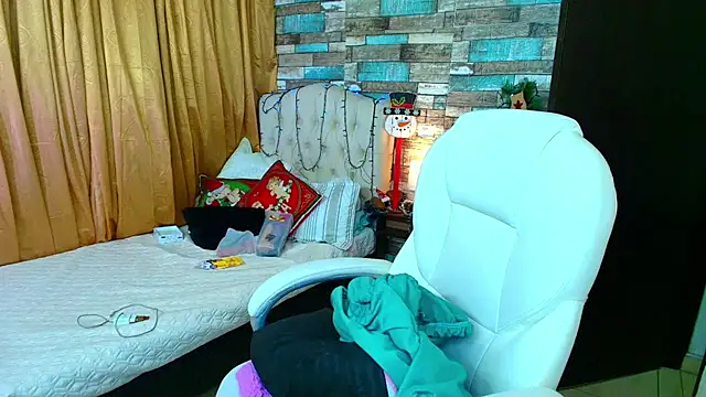 sofiasex99 online show from December 24, 12:44 am