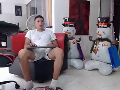 Snapshot of damiam_fiery chatting on December 24, 4:19 pm damiam fiery online show from December 24, 4:19 pm