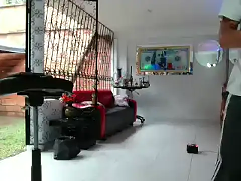 Snapshot of damiam_fiery chatting on February 21, 5:09 pm damiam fiery online show from February 21, 5:09 pm